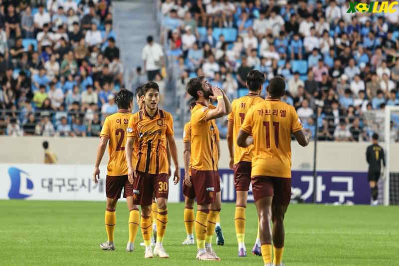 Gwangju sẽ đối đầu với Suwon trên sân nhà Gwangju sẽ đối đầu với Suwon trên sân nhà